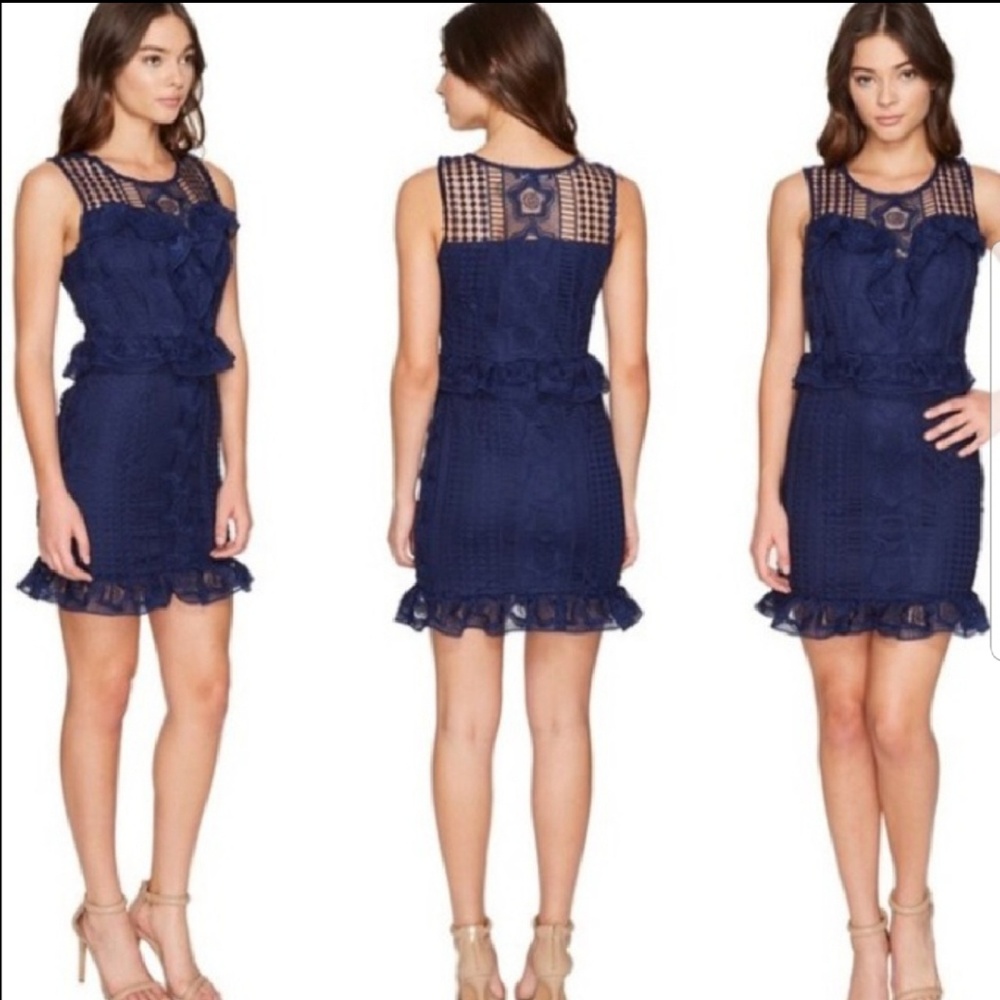 Romeo&juliet couture size M lace dress